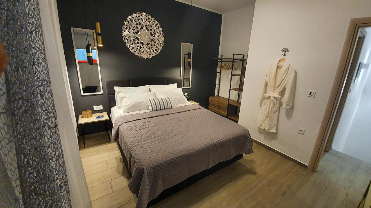 קיוטארי Livis Luxury Villa מראה חיצוני תמונה