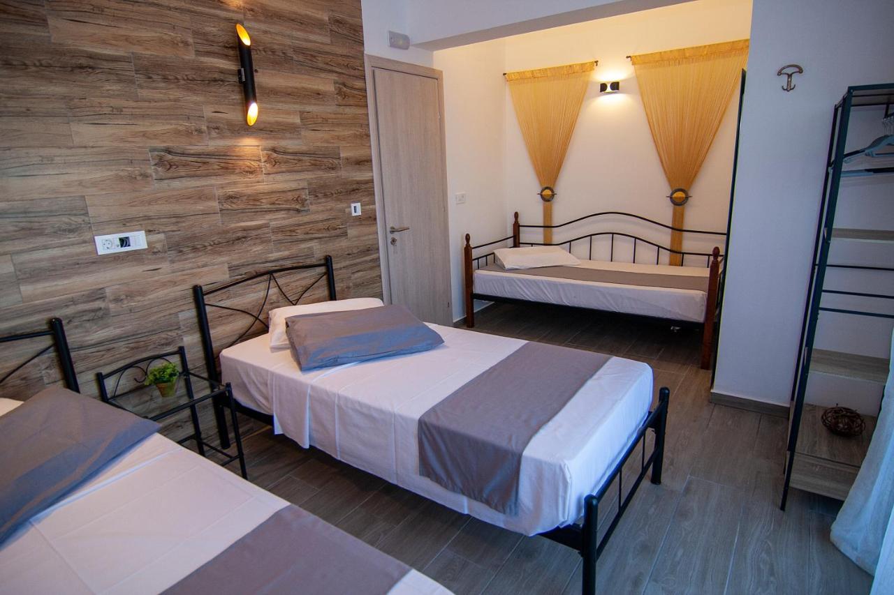 קיוטארי Livis Luxury Villa מראה חיצוני תמונה