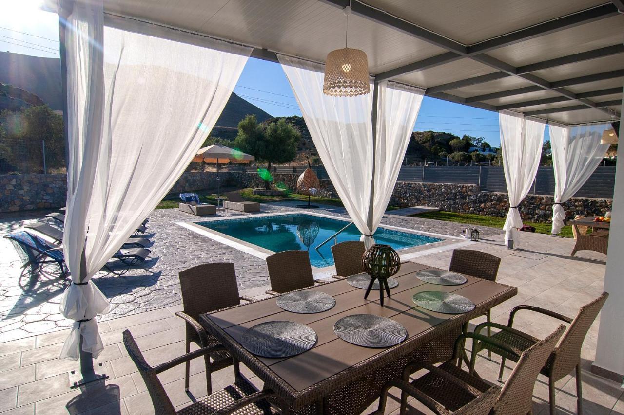 קיוטארי Livis Luxury Villa מראה חיצוני תמונה