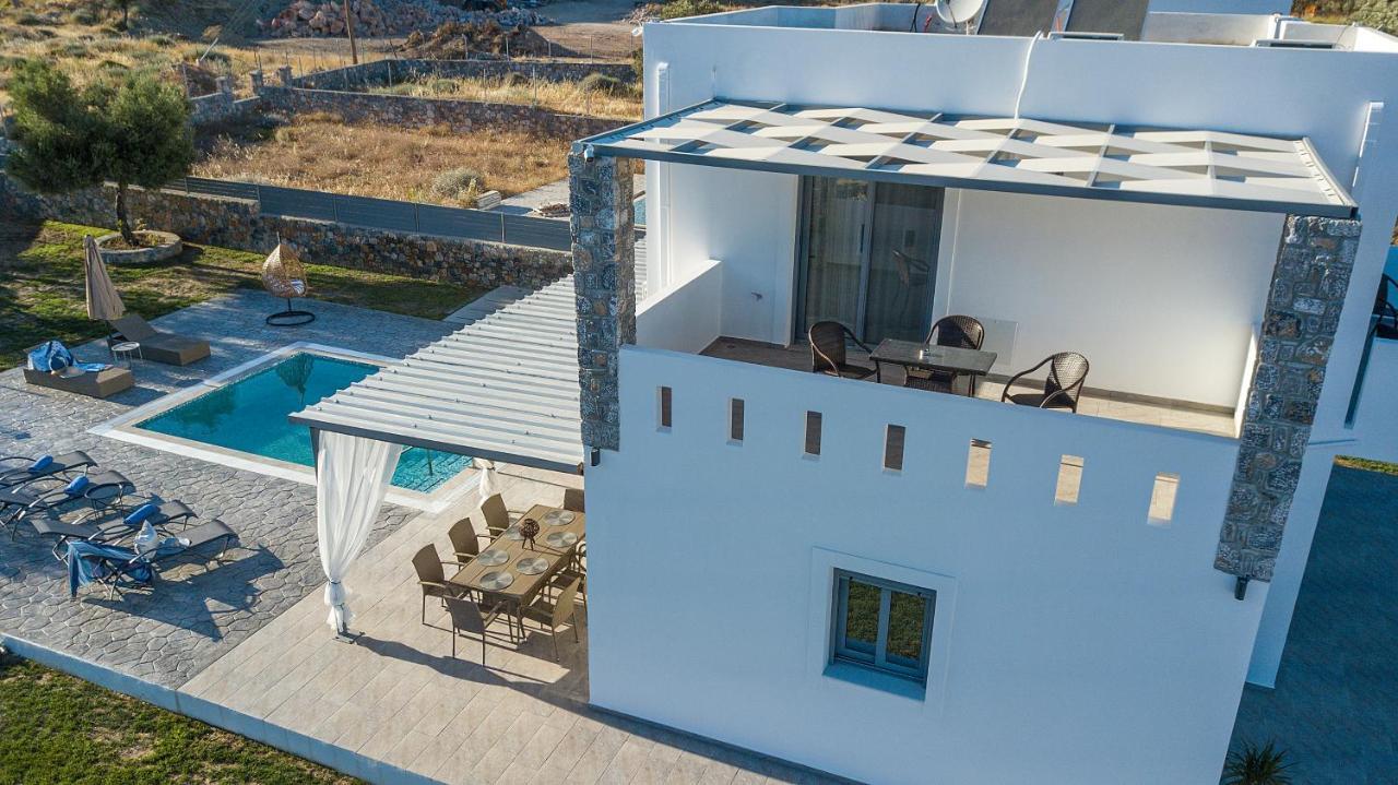 קיוטארי Livis Luxury Villa מראה חיצוני תמונה